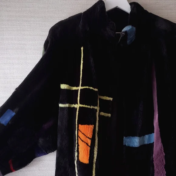 Zuki Abstract Design Fur Coat